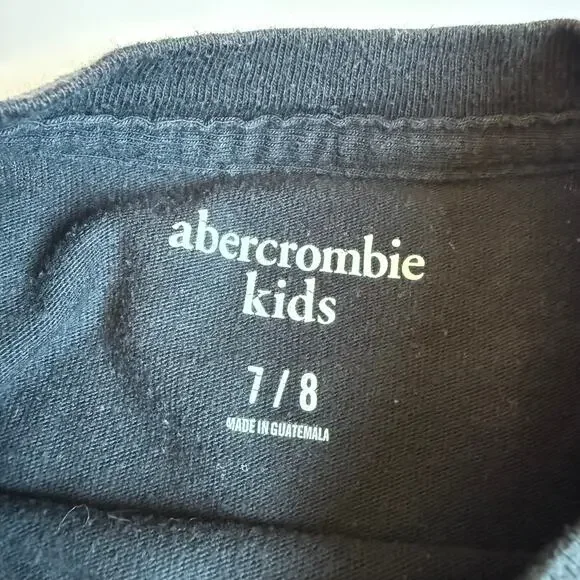 Abercrombie Kids Black Graphic Tee Bundle 7/8 - Picture 13 of 13